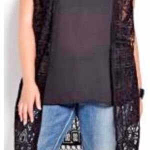 TOP, KIMONO, ALLOVER CROCHET, LONG FRINGE, EXTENDED SLEEVES, BLACK, COTTON,